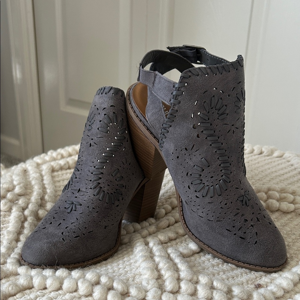 Maurice’s Gray Ankle Booties Claire Whipstitch Size 8.5